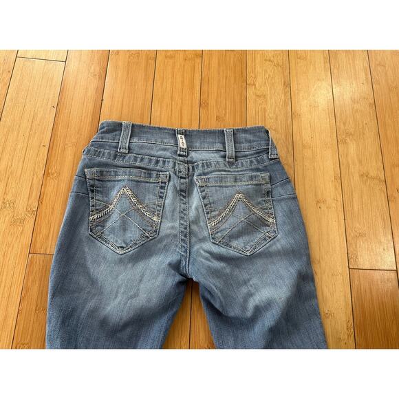 Ariat Women’s Denim Straight Leg Jeans Sz. 25R - Picture 4 of 6